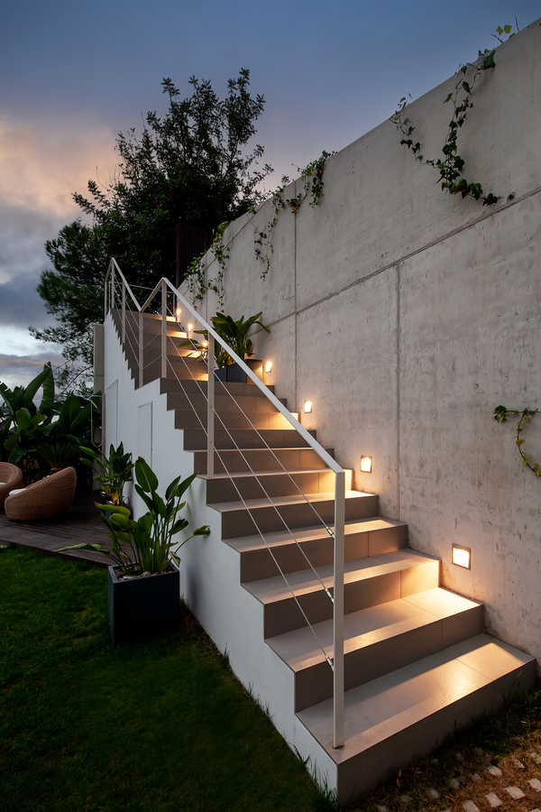 Inspiration stairwell lighting | Wever & Ducré